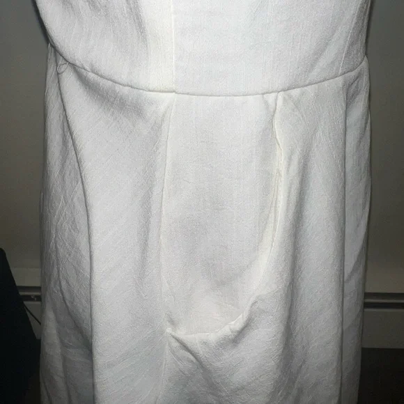 Women’s White Dress - Picture 4 of 7